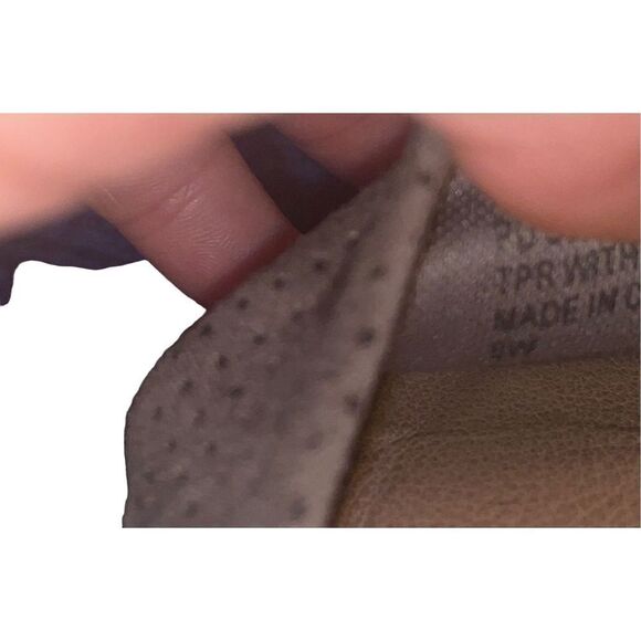 Torrid Taupe pointy Perf Dorsay flats sz 8 - Picture 10 of 11